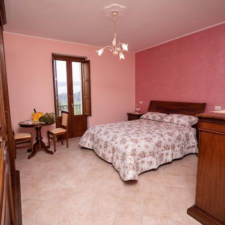 Agriturismo Dipinto Dal Sole ปาดูลา ภายนอก รูปภาพ