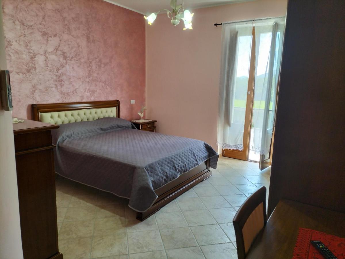 Agriturismo Dipinto Dal Sole ปาดูลา ภายนอก รูปภาพ